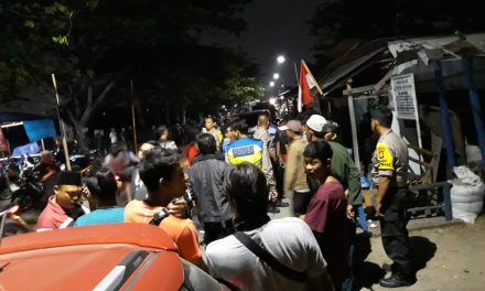 Kapolsek Jatiuwung Selesaikan Keributan Antar Warga di Danau Situ Bulakan Saat Patroli Malam Takbir