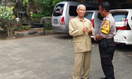 KUNJUNGAN BHABINKAMTIBMAS DAN TOKOH MASYARAKAT MEMBERIKAN SINERGITAS POLSEK KARAWACI