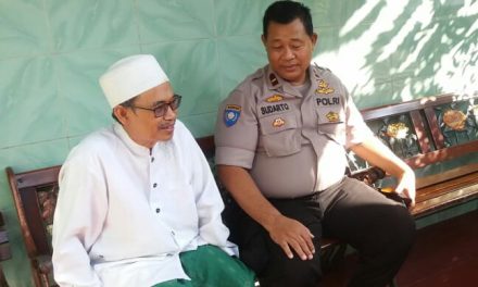 KANIT BIMAS IPDA SUDARTO,SH   SILATURAHMI PONPES ROUDLOTUSSALAM CIMONE