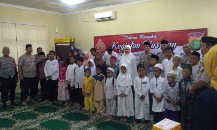 POLSEK KARAWACI DAN JAJARAN GIAT BERI SANTUNAN ANAK YATIM PIATU