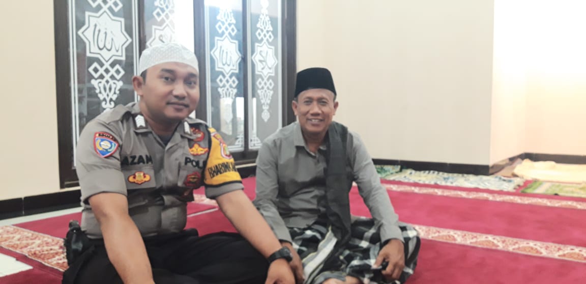 Bersama Alim Ulama Bhabinkamtibmas Jalin Silaturrahmi