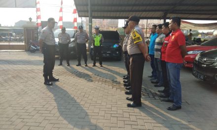 Apel Pagi Polsek Teluknaga Dipimpin Waka Arahkan Personil Jaga Kebersihan