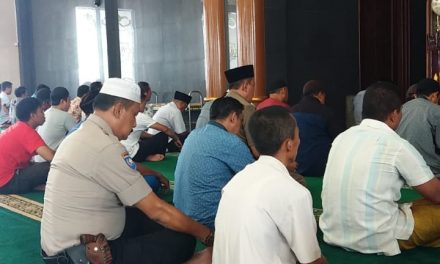 Adzan Berkumandang Bhabinkamtibmas Aiptu Iswiyadi Sambangi Masjid