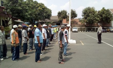 POLSEK KARAWACI LATIHAN SENAM LANTAS DILAKSANAKAN PARA SUPELTAS (SUKARELAWAN PENGATURAN LANTAS)