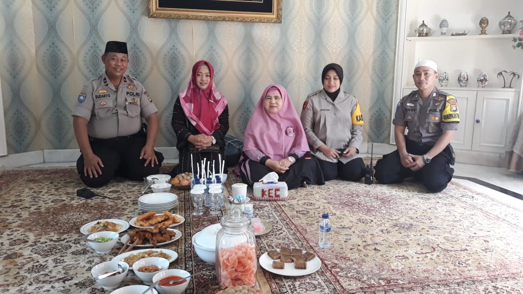 “COOLING SYSTEM” KAPOLSEK KARAWACI MENGHADIRI ASMAHUL PENGAJIAN HUSNA DI KEDIAMAN WALIKOTA TANGERANG