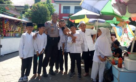 Ciptakan Rasa Aman Bhabinkamtibmas Polsek Cipondoh Kunjungi Sekolah