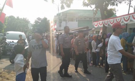 Kapolsek Jatiuwung Tinjau Langsung Pembagian Daging Kurban di Masjid-Masjid