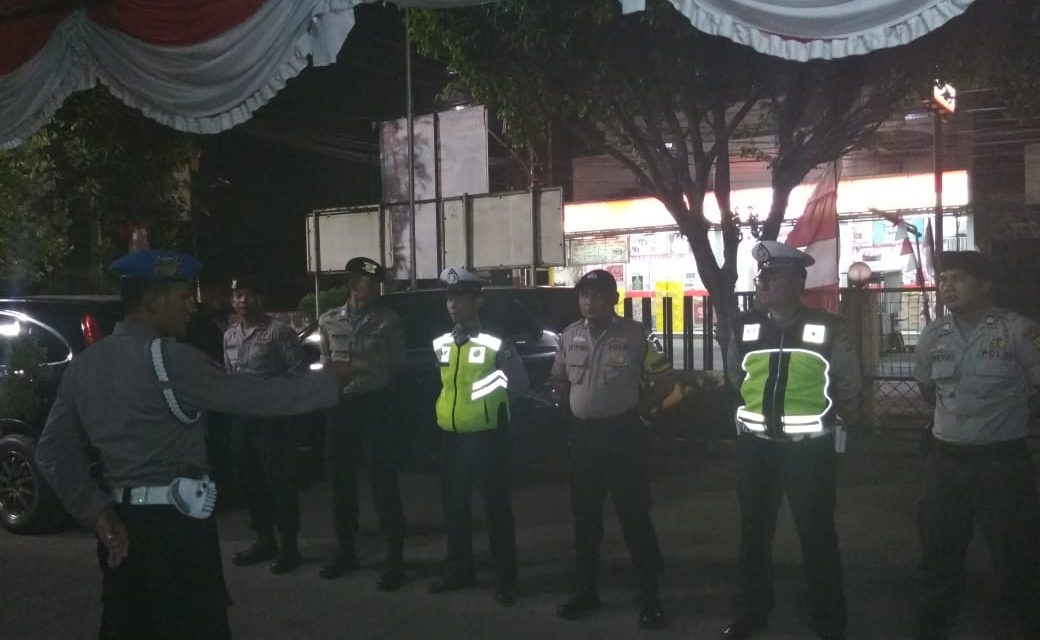 Polsek Cipondoh Gelar Cipkon Dan Bubarkan Pemuda Yang Sedang Nongkrong