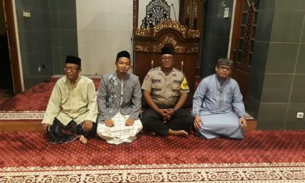 BHABINKAMTIBMAS KARANG MULYA AIPTU DEDY MELAKSANAKAN POLISI CINTA MASJID