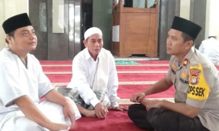 Sinergitas Ulama Dan Umaro,Kapolsek Benda Silaturahmi Ke DKM Masjid Al-Hasaini