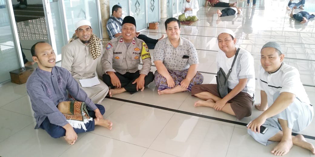 Kegiatan Jumling dan  sambang serta silaturrahmi Bhabinkamtibmas ke pengurus Masjid Al muhajirin Kel. Batuceper