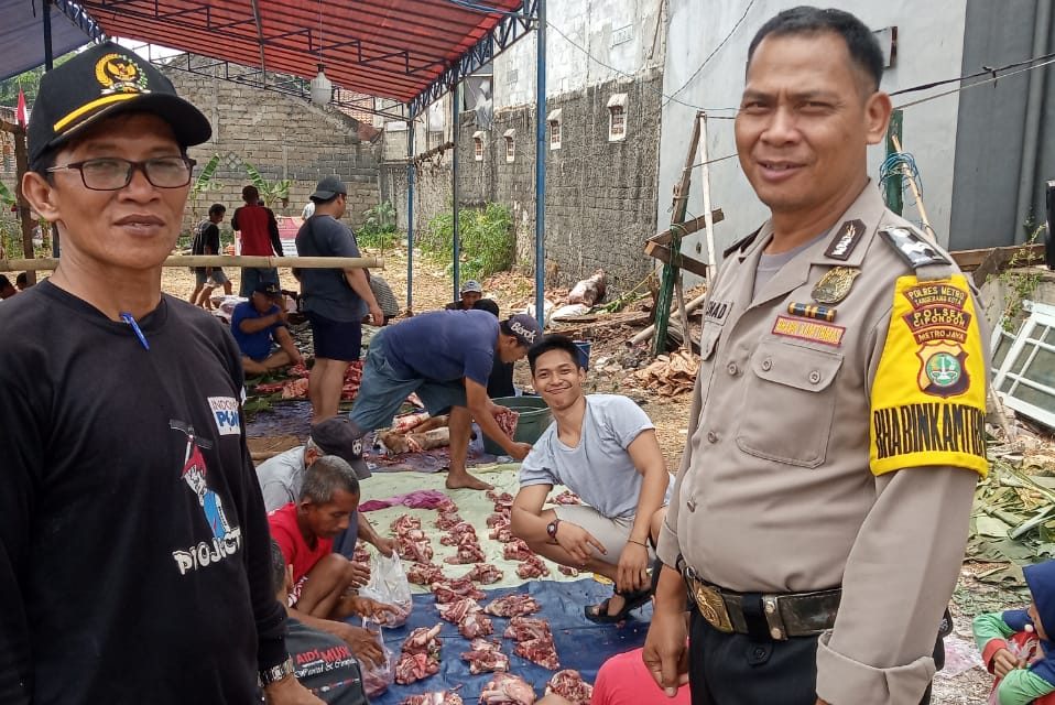 Sambang Tokoh Masyarakat Pada Idul Adha