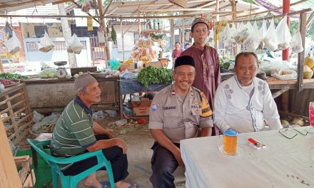 Kunjungan Bhabinkamtibmas dalam rangka Giat DDS ( Door To Door System)