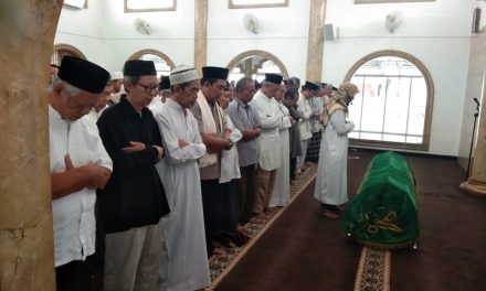 Musibah Warga Meninggal Dunia, Kapolsek Batuceper hadir untuk ikut Sholat Jenazah