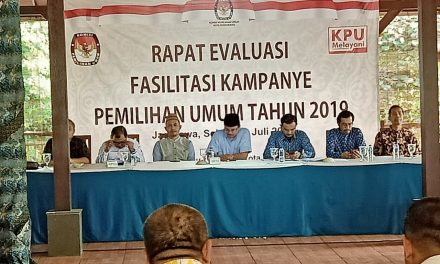 Bhabinkamtibmas Polsek Cipondoh Pantau Rapat Evaluasi Kampanye Pemilu