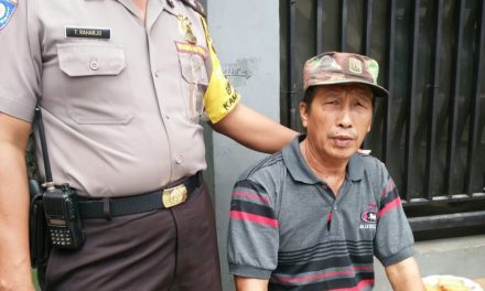 Dengan Mengunjungi Tokoh Masyarakat, Bhabinkamtibmas Polsek Cipondoh Jalin Silaturahmi