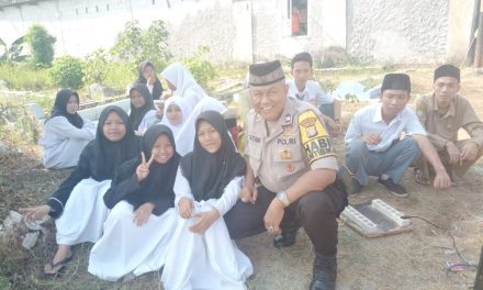 Kunjungan Ke Pondok Pesantren Bhabinkamtibmas Polsek Cipondoh Ajak Santri Rajin Belajar