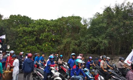 Polrestro Tangkot dan Polsek Jatiuwung Kawal Massa Menuju Puspem Kota Tangerang