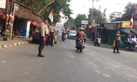 Unit Samapta Polsek Neglasari Cipta Kamseltibcar Lantas di Simpang Tujuh