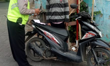 Gelar Operasi Patuh Jaya 2019, Polsek Neglasari Tilang Kendaraan Melawan Arus di Jalan Bouraq