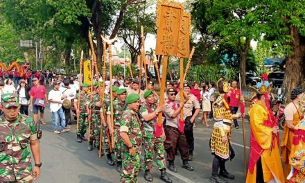 Sinergitas TNI – POLRI Warnai Kirab Budaya dan Ruwat Bumi di Kota Tangerang