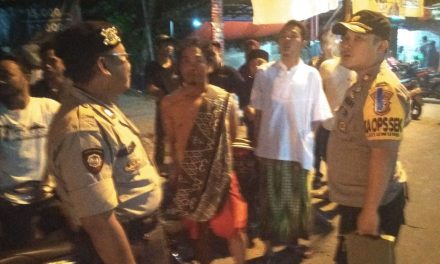 Tak Butuh Waktu Lama, Kapolsek Jatiuwung Bersama Anggotanya Atasi Keributan Antar Warga di Cibodas