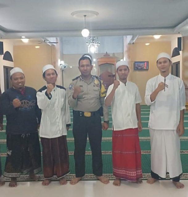 Bripka TaopiQ Yusuf Binmas Polsek Neglasari Ajak Warga Makmurkan Masjid