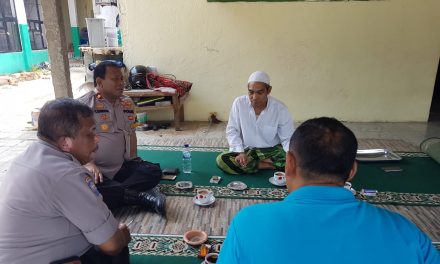 Sambangi Tokoh FPI, Kapolsek Neglasari Himbau Agar Tidak Mudah Terprovokasi