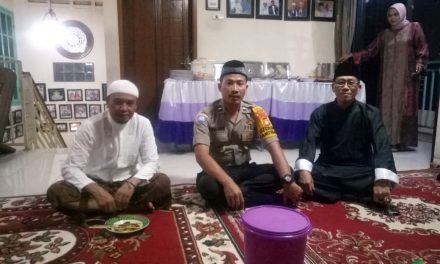 Bhabinkamtibmas Polsek Jatiuwung Hadiri Pengajian Akbar dan Santunan Anak Yatim