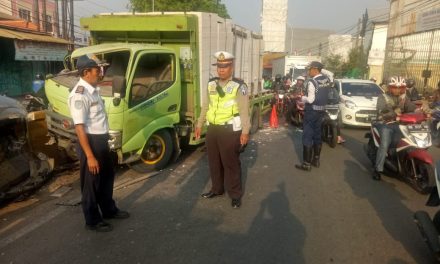 PENANGANAN CEPAT LAKA LANTAS OLEH POLSEK KARAWACI YANG DIPIMPIN IPTU ISWONO SH