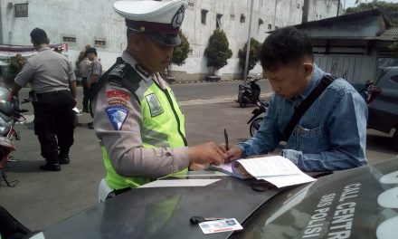 OPTIMALKAN PENERTIBAN BERLALU LINTAS UNIT LANTAS POLSEK KARAWACI OPS PATUH JAYA 2019