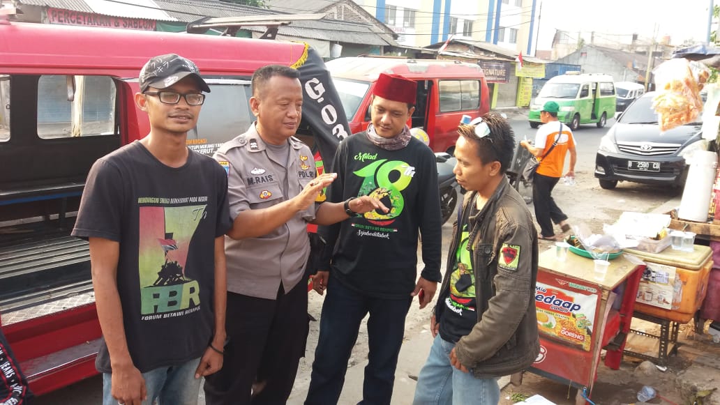 AIPTU M. RAIS BERIKAN HIMBAUAN KETUA FBR ( FORUM BETAWI REMBUK ) CIMONE JAYA KARAWACI