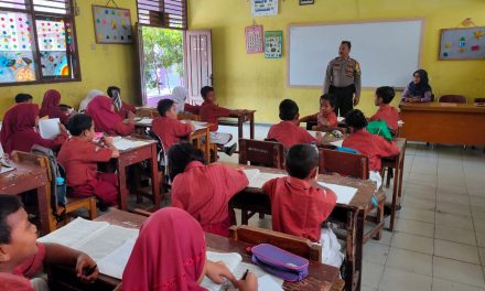 Polkiss Aiptu Ruslan Kunjungi SDN 1 Tanjung Pasir