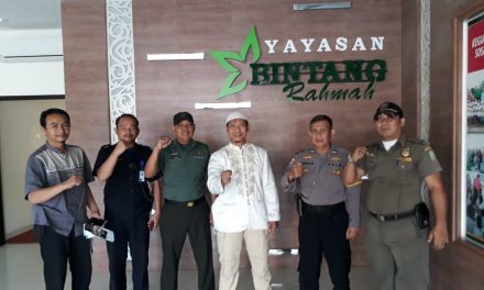 JALANI SINERGITAS 3 (TIGA) PILAR BHABINKATIBMAS, BABINSA DAN LURAH KELURAHAN KOANG  MELAKSANAKAN PENGAMANAN  ACARA YAYASAN BINTANG AR RAHMAN SARI ASIH JL. KS TUBUN RT. O2/04 KELURAHAN KOANG  KARAWACI