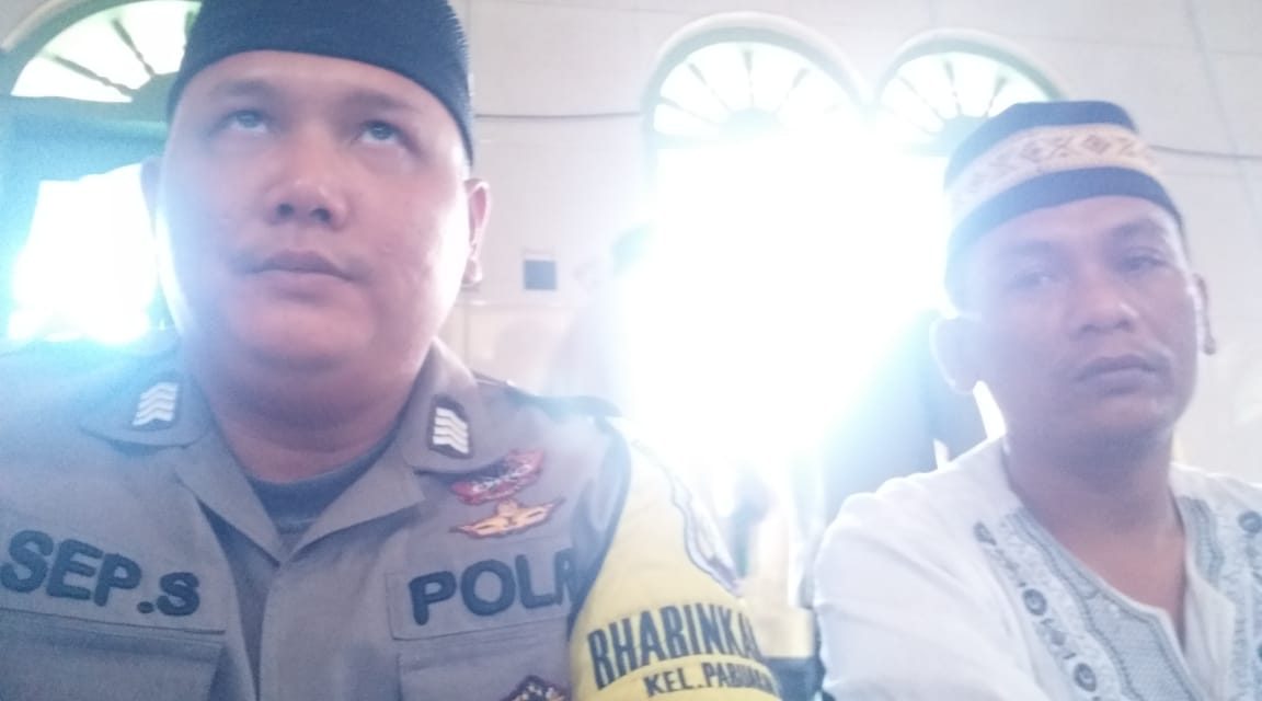 “POLISI CINTA MESJID” DAPATKAN KESEJUKAN ROHANI BRIPKA ASEP SAIPUDDIN SHOLAT JUMAT MESJID AL MUHAJIRIN KARAWACI