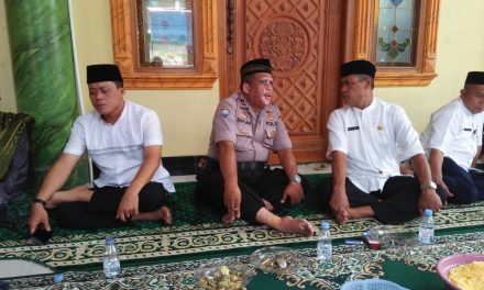 Jumling Kanit Binmas Polsek Neglasari bersama Lurah Kedaung Wetan