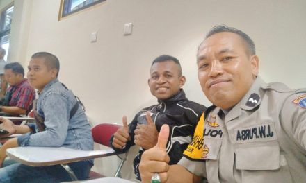 BHABINKAMTIBMAS KARAWACI MENGHADIRI KEGIATAN MAHASISWA STKIP SURYA DI PT.MAYORA