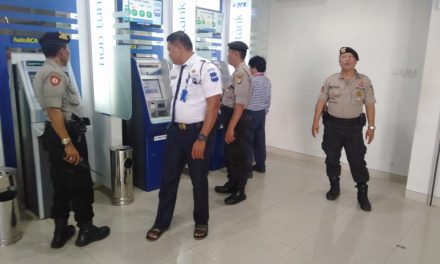 UNIT PATROLI 6801 POLSEK KARAWACI WUJUDKAN DIALOGIS SAMBANG BANK BCA