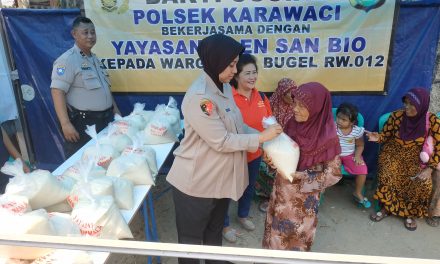 GIAT COOLING SYSTEM BENTUK KEPEDULIAN POLRI TERHADAP SLUM AREA, KAPOLSEK KARAWACI BERIKAN BAKSOS BEKERJA SAMA DENGAN YAYASAN NIRMALA BOEN SAN BIO KARAWACI