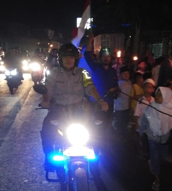 Meriahnya Pawai Obor Sambut 1 Muharram 1441 H Di Kecamatan Benda.