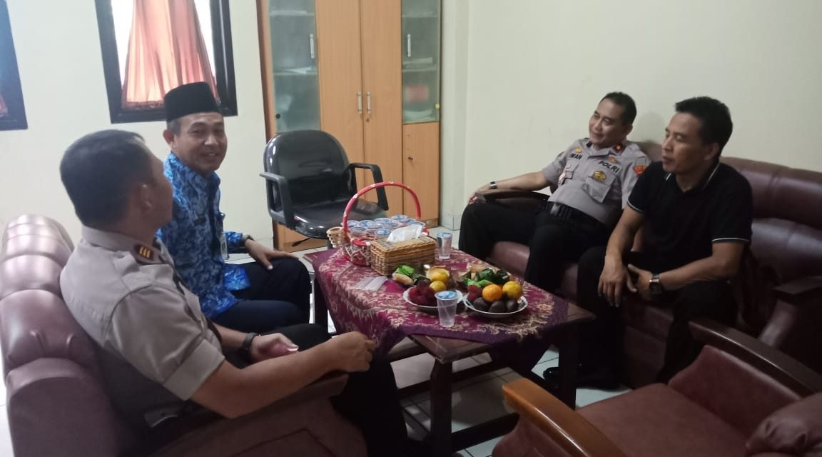 Cooling System Giat Kapolsek Batuceper sambang kepada Lurah Batuceper