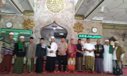 Kapolsek Batuceper melaksanakan Giat Sholat Dzuhur berjamaah