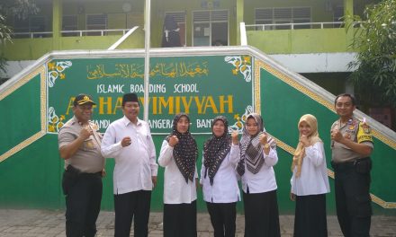 Di SMP Al Hasyimiyyah, Kapolsek Neglasari Imbau Pelajar Tidak Ikuti Aksi Demo