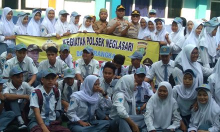 Jadi Pembina Upacara di SMK, Ini arahan Kapolsek Neglasari