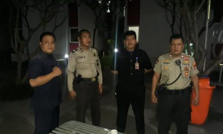 Patroli Biru Polsek Neglasari Hadir dalam Pentas Musik Akustik di Aeropolis