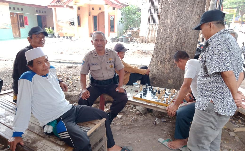 Sambangi Tokoh Agama, Panit Binmas Polsek Neglasari Ajak Tokoh Perangi Terorisme