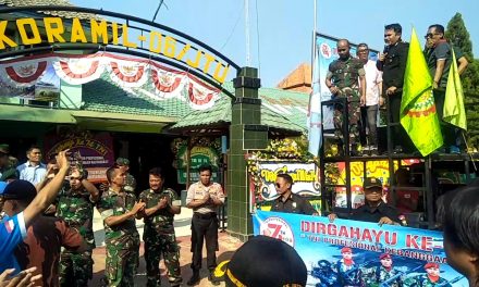 HUT TNI Ke-74, Polsek Jatiuwung Bersama Ormas dan Da’i Kamtibmas Datangi Markas Koramil 06/Jtu