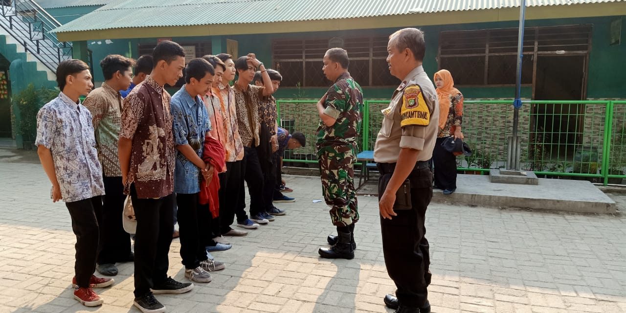 Bhabinkamtibmas Polsek Cipondoh Bersama Babinsa Berikan Penyuluhan Kepada Pelajar