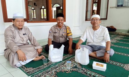 Silaturahmi Bhabinkamtibmas Polsek Cipondoh Kunjungi Tokoh Agama