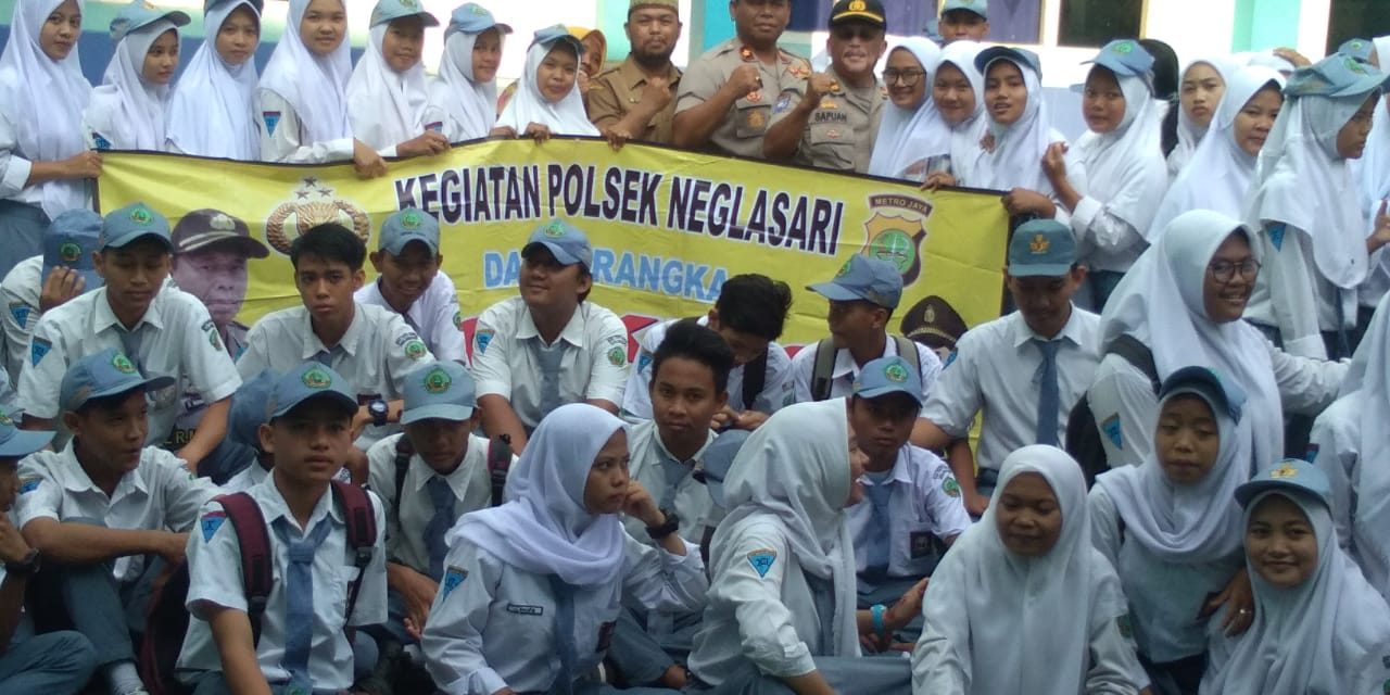 Selaku Pembina Upacara, Kapolsek Neglasari Berpesan Pelajar Jangan Ikut Aksi Demo namun Tingkatkan Prestasi